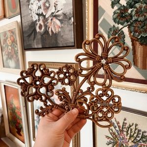 Boho vintage Homco hard plastic flower decor